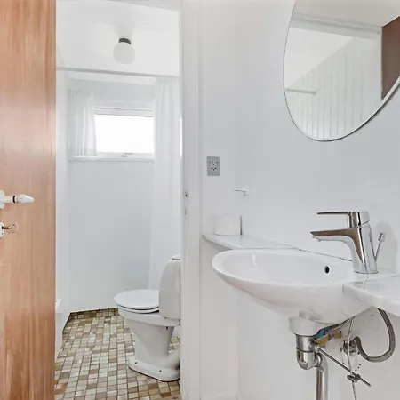 Charming Retreat By Sea - By Traum *