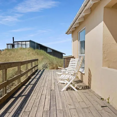 Charming Retreat By Sea - By Traum بيت للعطل *